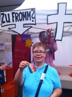 201407-csd-angelika-und-jan-mit-giveaways-foto-gabriele.jpg